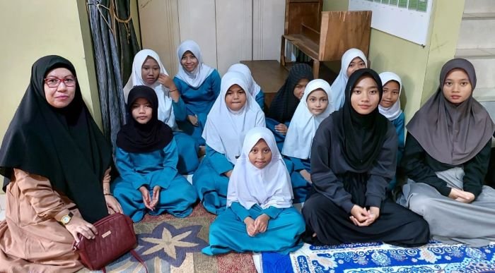 Ratnawati, Caleg Berhati Sosial: Berdoa Bersama Anak Yatim di Legenda Malaka