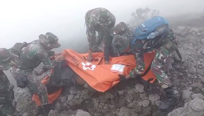 Korban Meninggal Gunung Marapi Bertambah Menjadi 22 Orang, Evakuasi Terkendala Erupsi